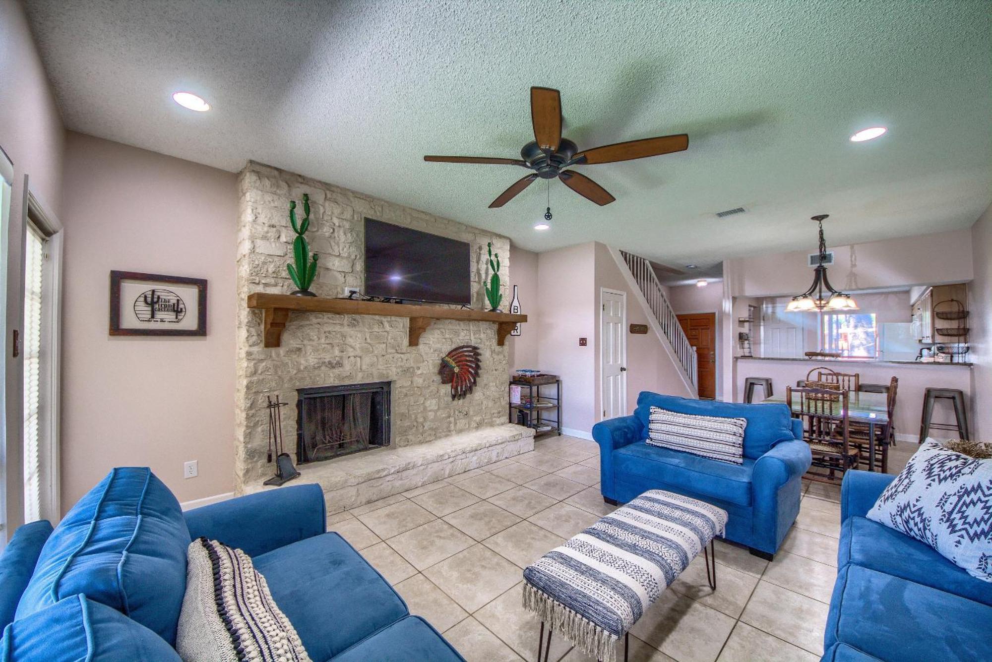 The Iron Cactus Condo On The Comal Cw C102 New Braunfels Kültér fotó
