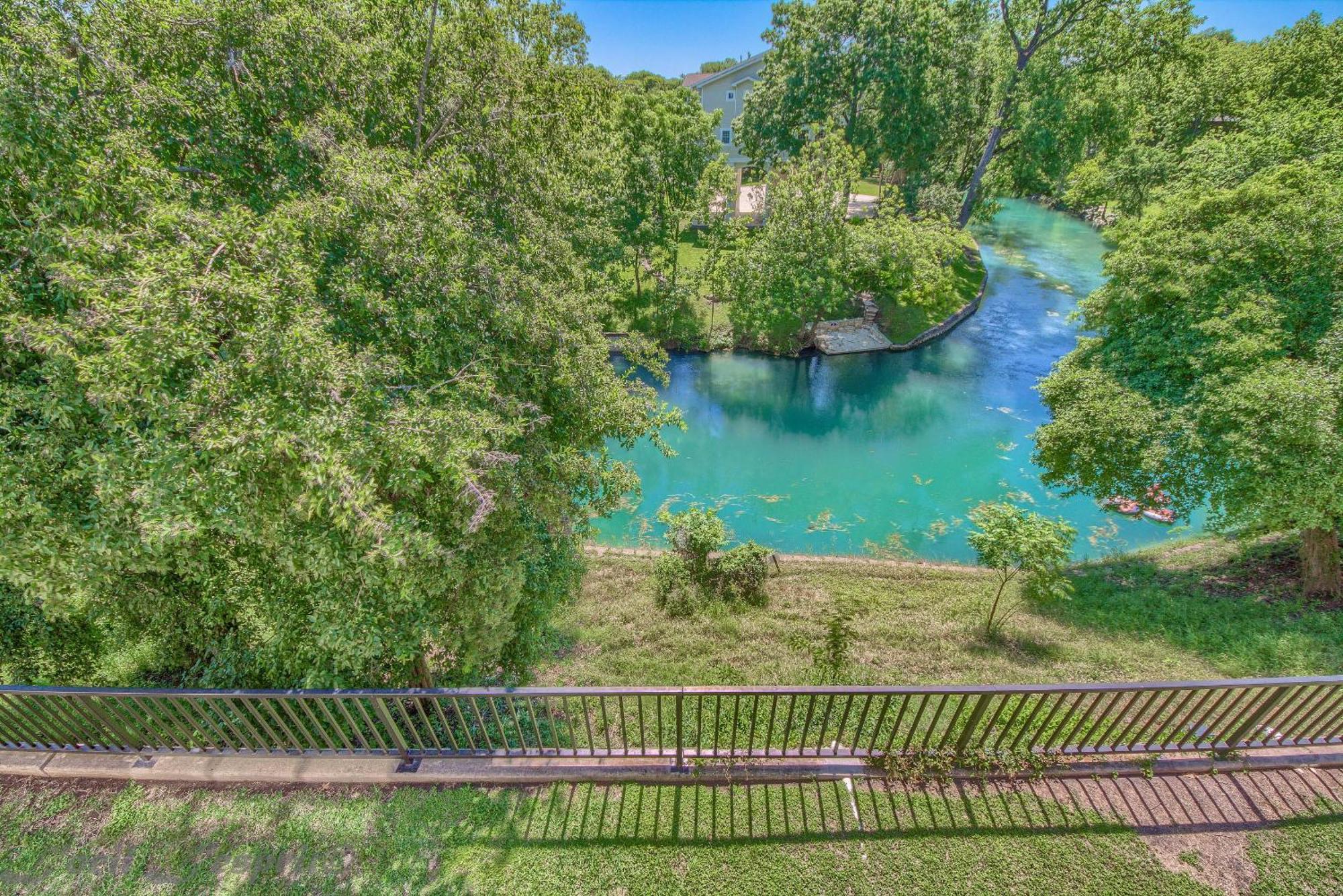 The Iron Cactus Condo On The Comal Cw C102 New Braunfels Kültér fotó